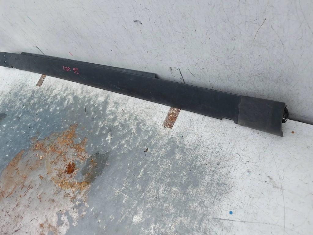 фото №9, Dodge challenger 15- ліва молдинг поріг поріг накладка