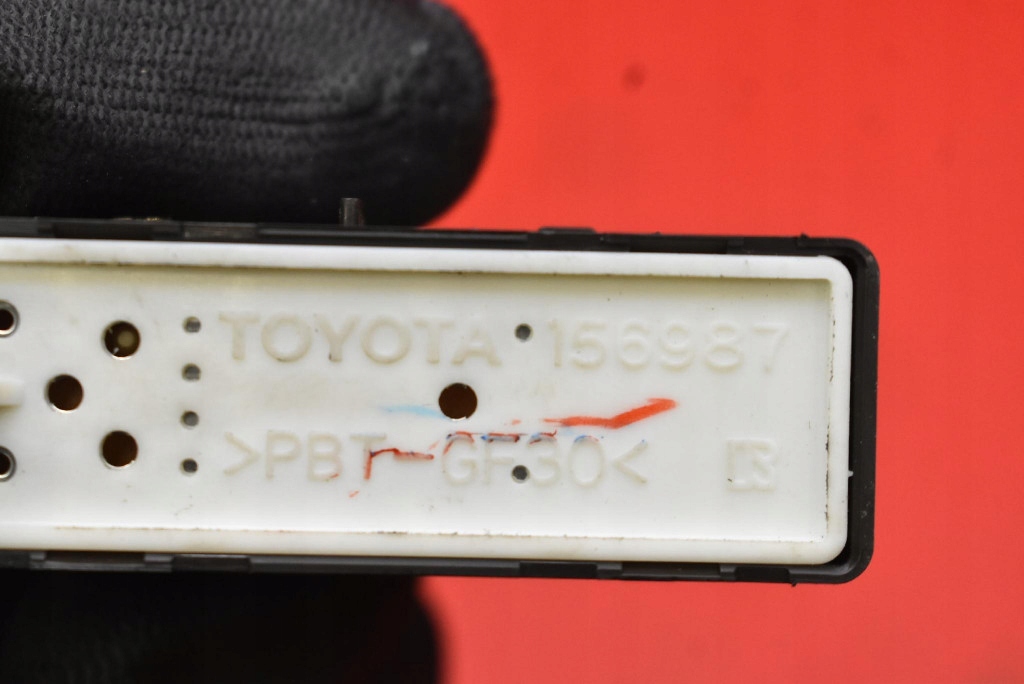 фото №9, Перемикач регулювання сидіння правий 156987 lexus es 330 4 iv xv30 lift 03-06