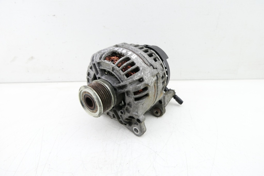 Купити Генератор audi a3 8p golf vi 2.0 tdi 0124525187