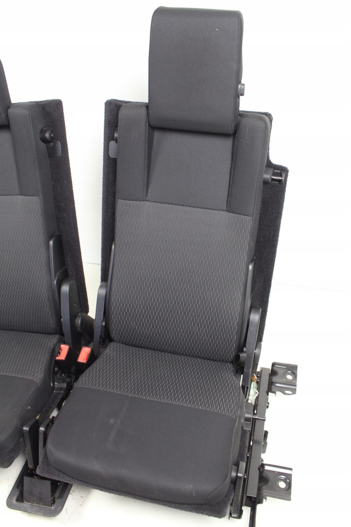 фото №3, Заднее сиденье сиденья 3 ряд ремни land rover discovery iv