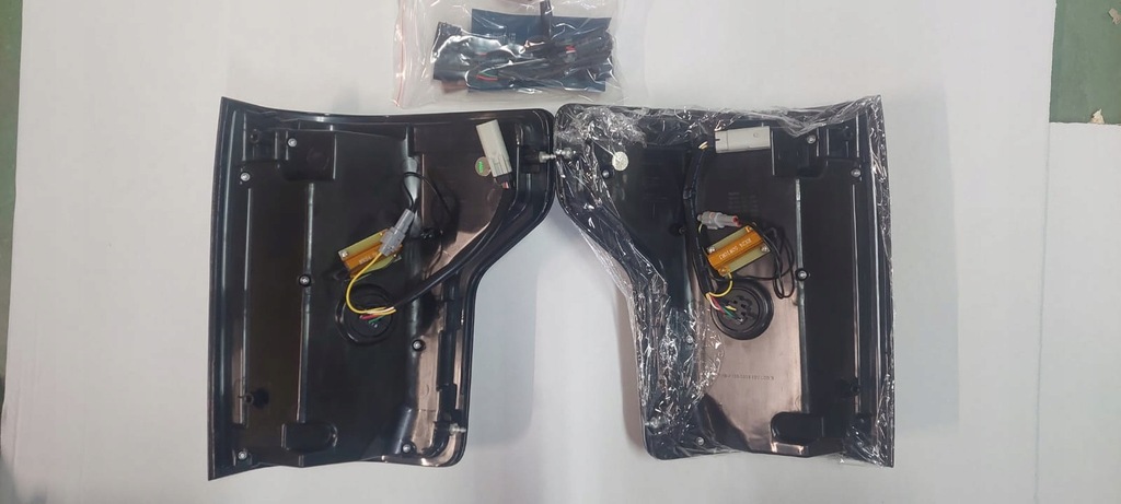 фото №10, Ford f150 f-150 2015- лампа лампы задняя oled vland l+r czyste жёлтый поворотник