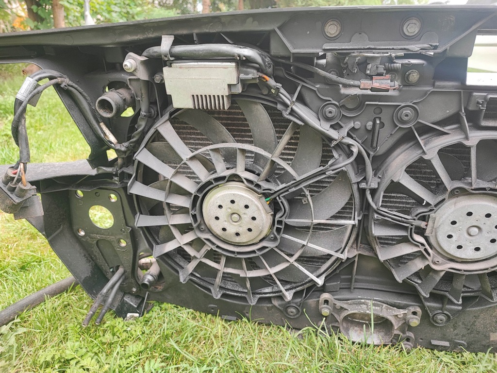 фото №9, Pas перед радіатор audi a6 c5 3.0 v6 asn комплект