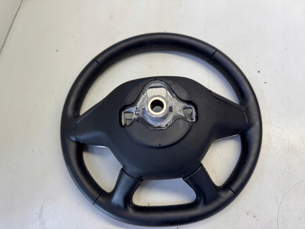 фото №10, Dacia sandero ii воздуховод кожа мультифункция 484007478r