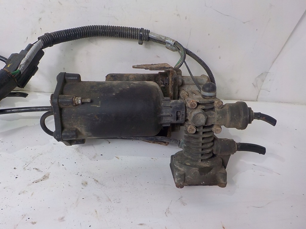 фото №8, Land rover discovery iii iv компрессор насос подвеска 02567a