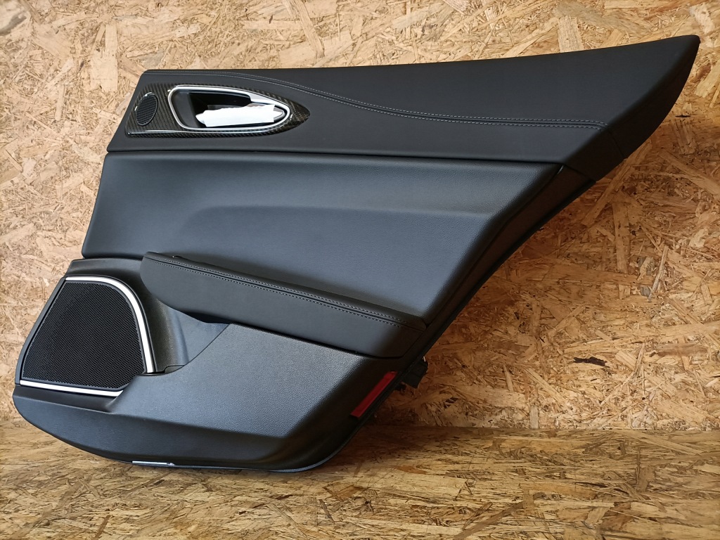 фото №3, Alfa romeo giulia 952 обивка панель дверь правый задняя