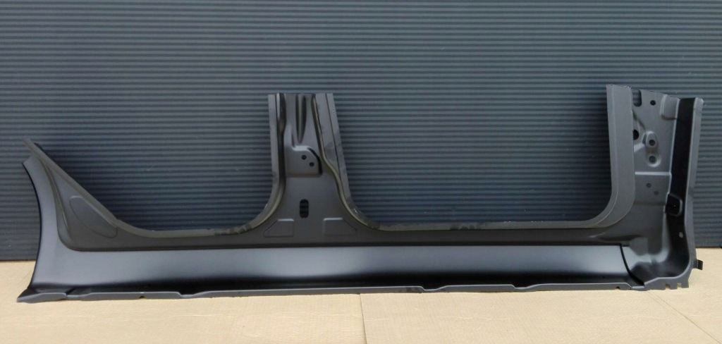 Порог ford focus mk 2 4d/5d 2004-2008 стойку левое в Украине