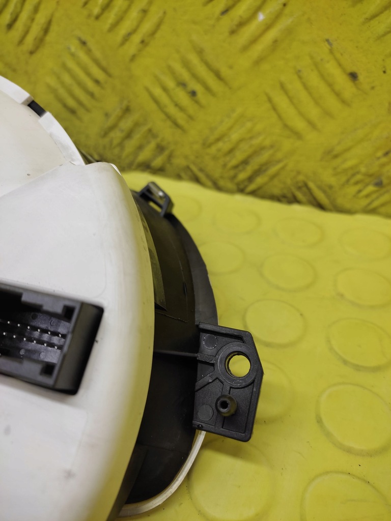 фото №4, Citroen c2 1.4 hdi счетчик приборы 9652008280