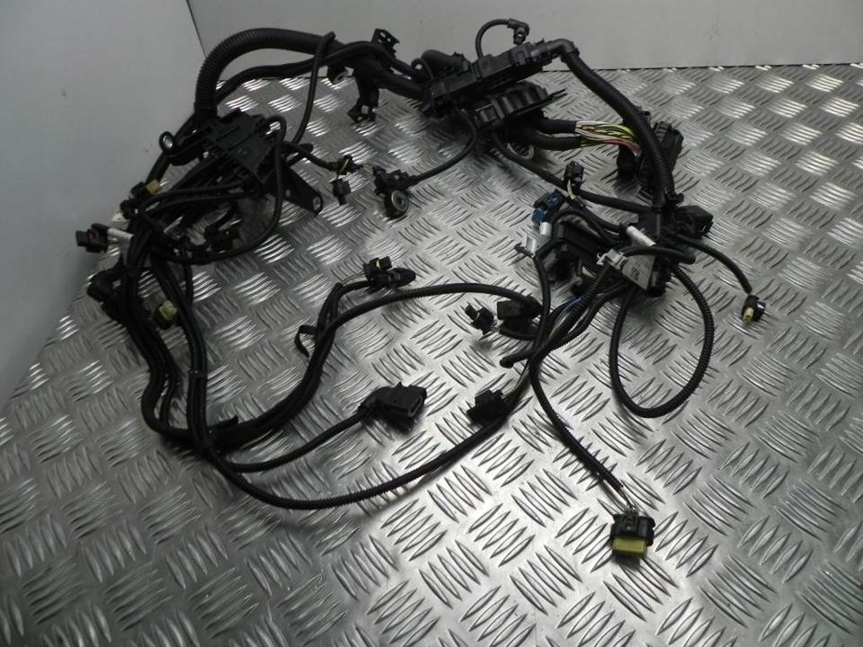 Купити Кабелі двигунні bmw x1 2016 8644495