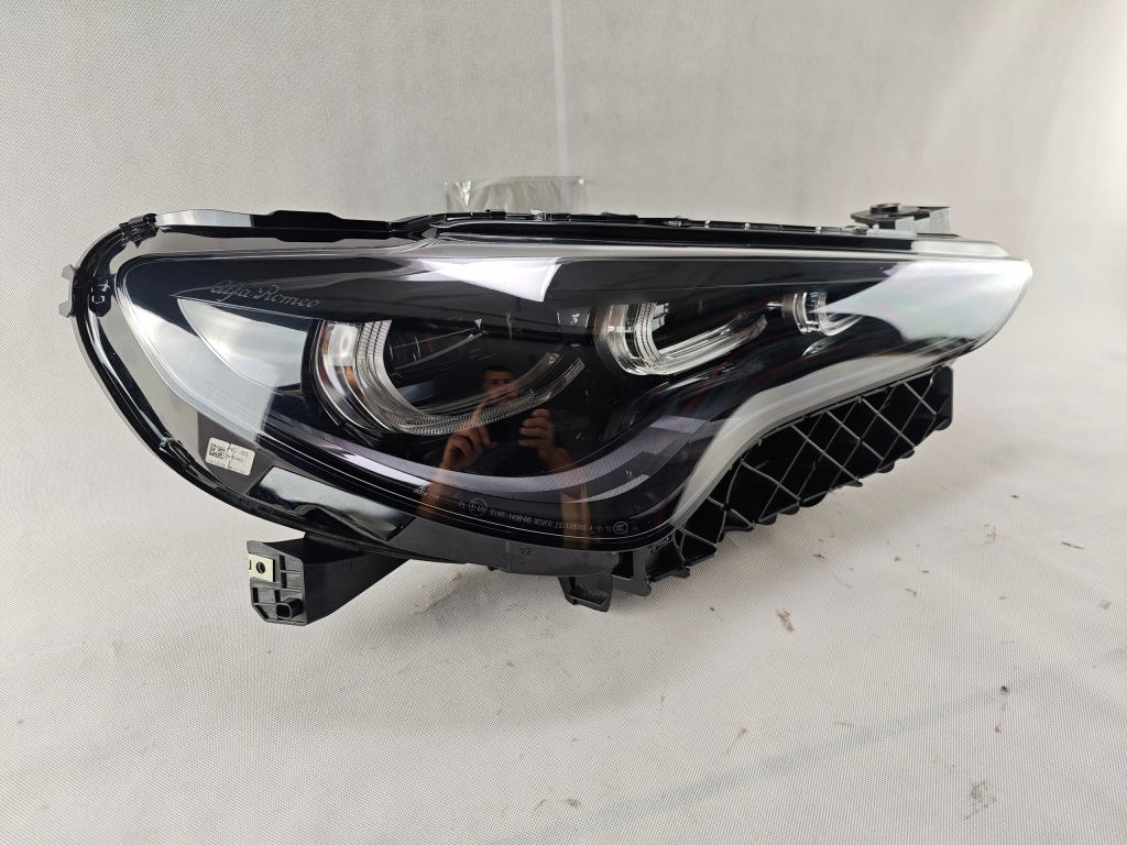 Alfa romeo stelvio рестайлинг  full led правый фара фара правый  505670010 Доставка