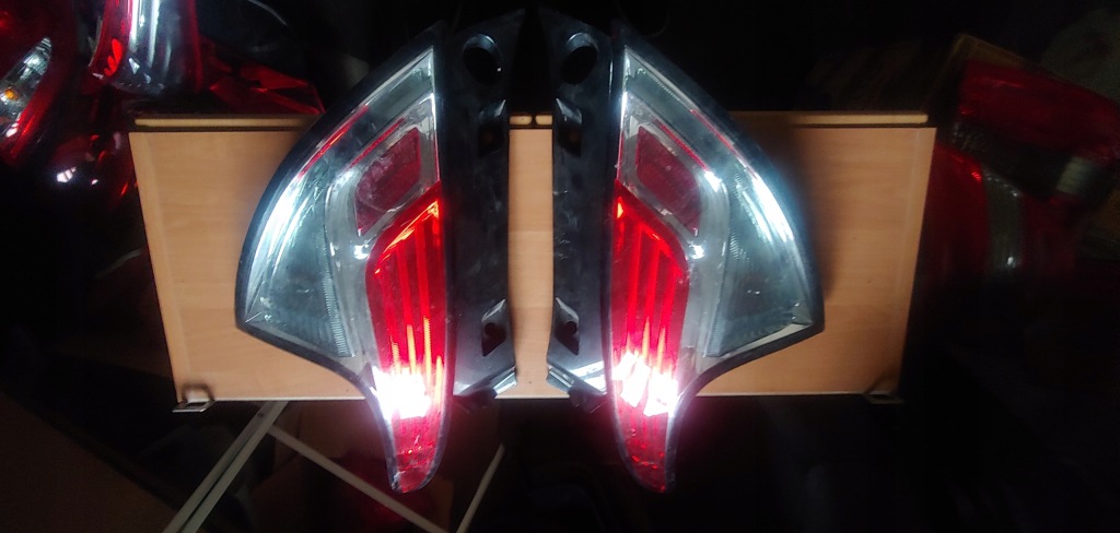 Купить Lancia ypsilon фара led задний  правый  оригинал