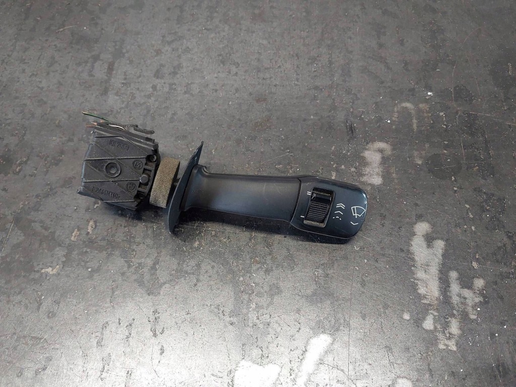 Купити Перемикач  двірник 8 352 013 bmw e39 e38