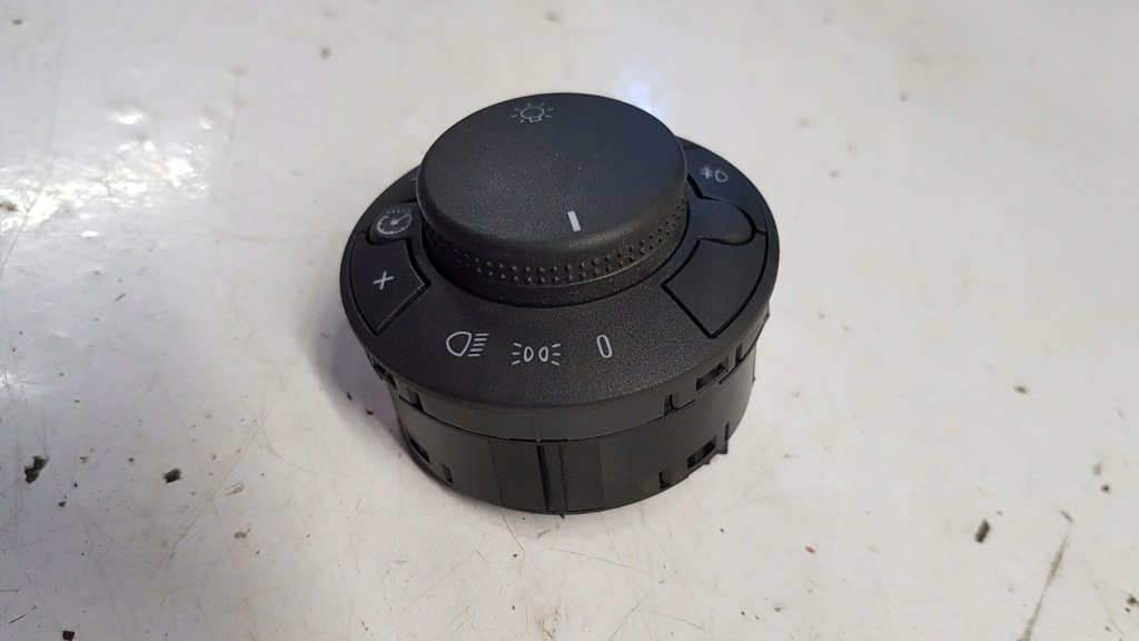 Купити Перемикач світла opel corsa d 1.2 12v 13249396