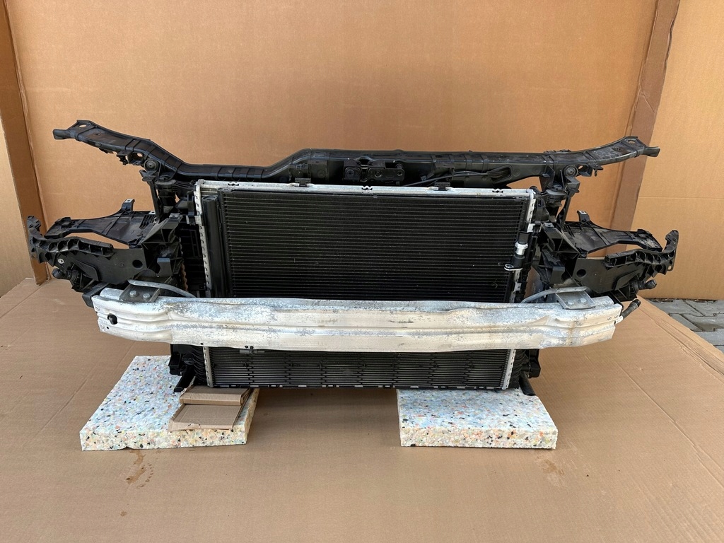 Купити Audi a5 8t 8t0 рестайлінг  ремінь перед балка радіатор комплект