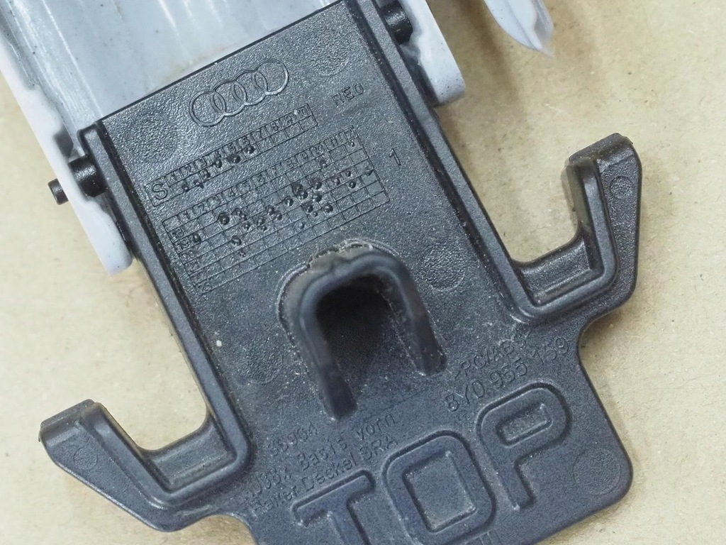 фото №14, Заглушка распылителя омывателя перед правая audi a3 iv 8y 8y 8y0 8y0955276