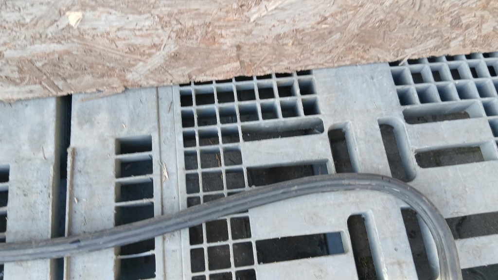 фото №5, Прокладка крышки багажника audi a8 d3 02-09r