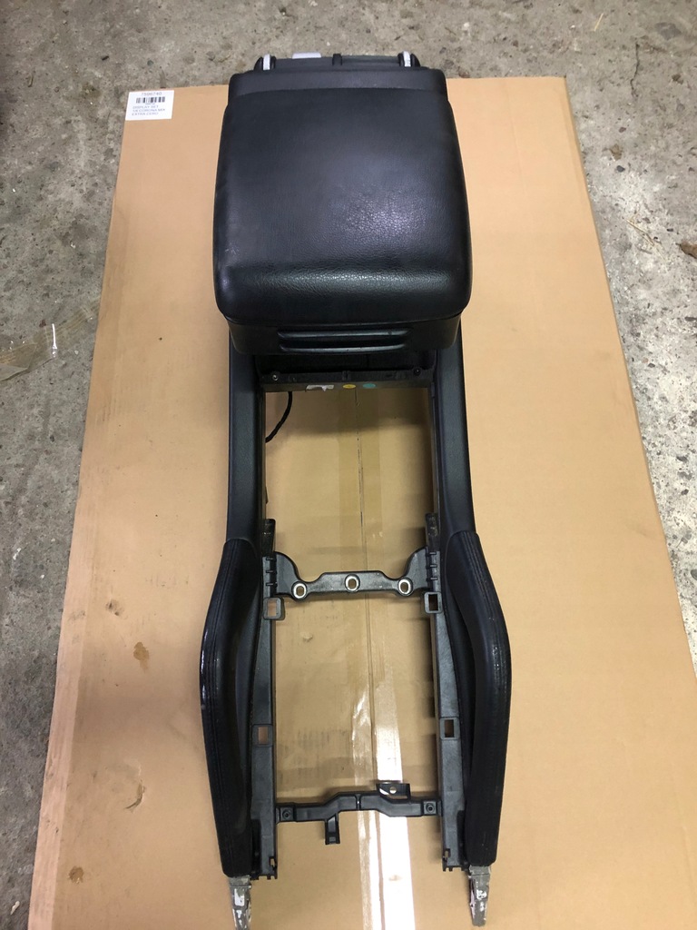 фото №1, Porsche cayenne 7l підлокітник чорний