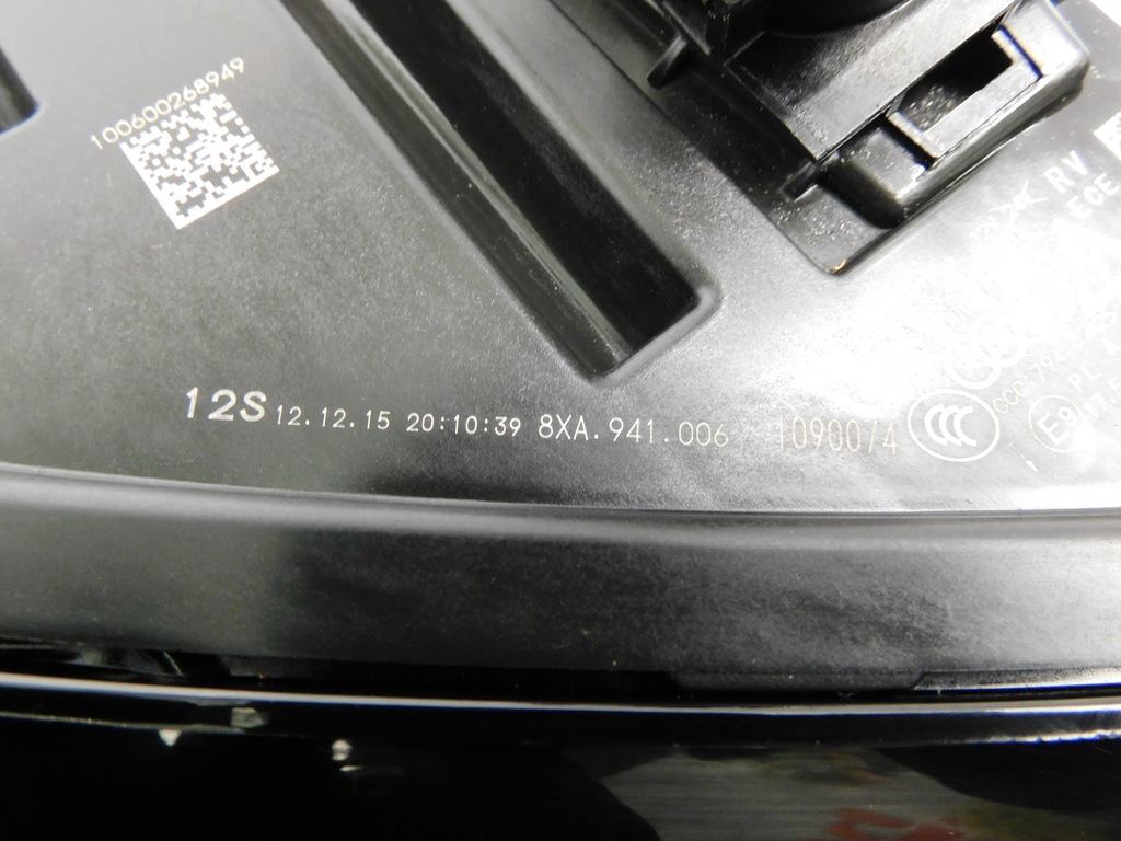 фото №12, Audi a1 8xa lift лампа правая левая ксенон led