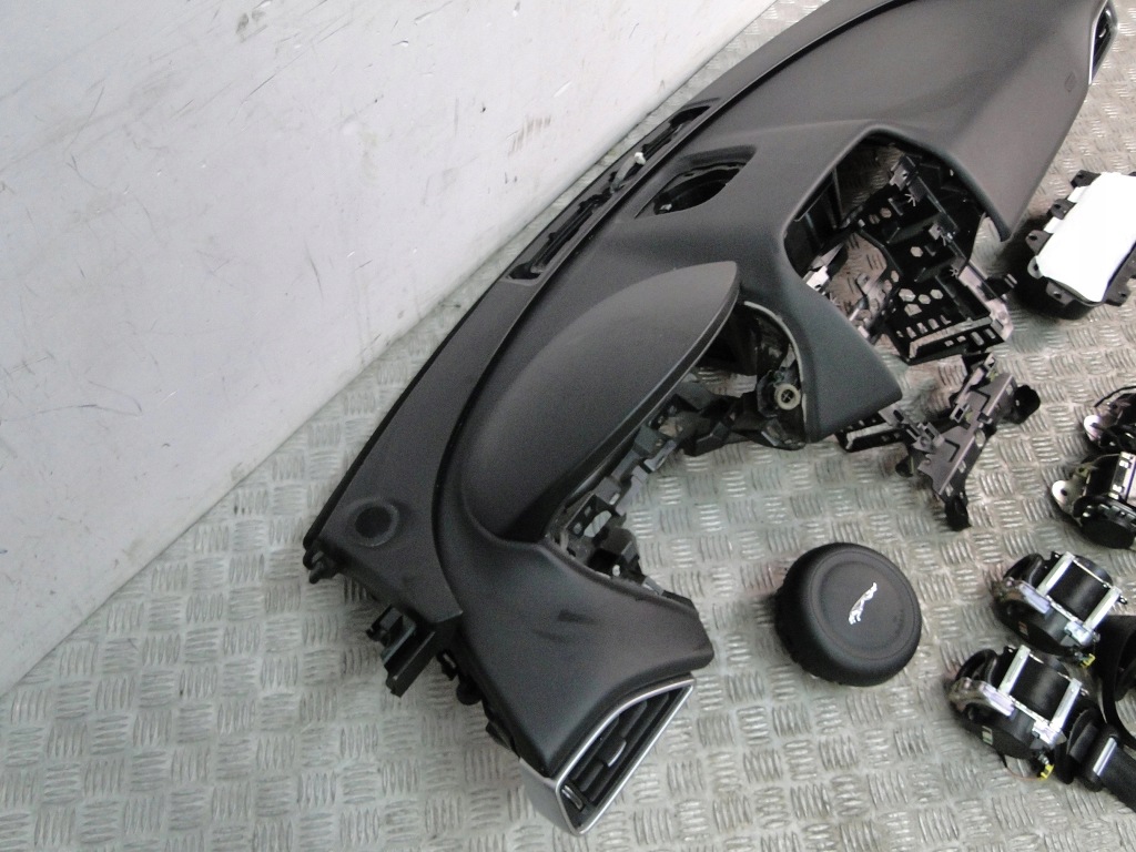 фото №4, Приборная панель консоль приборная панель подушка безопасности jaguar f-pace 2017 rok