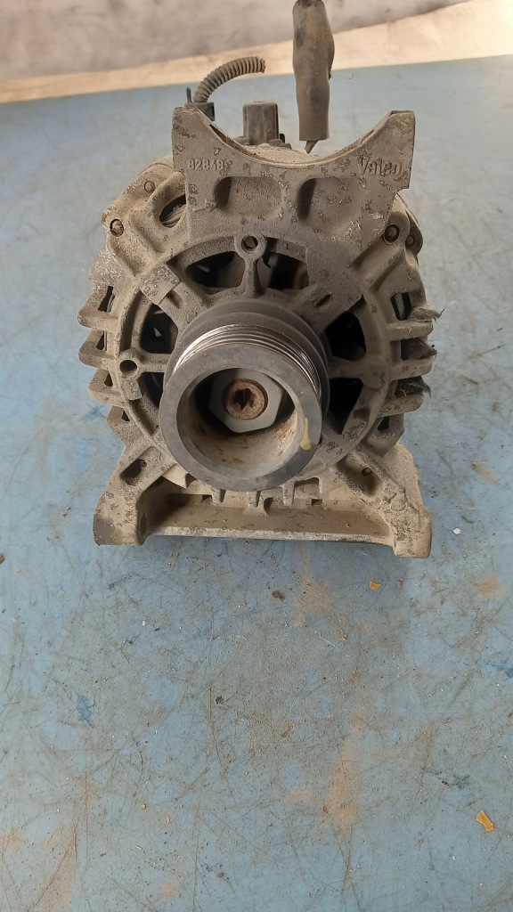 Купити Генератор mercedes benz a150 1.5b 05r