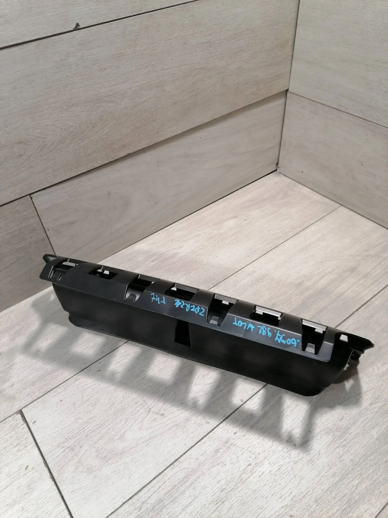 Porsche 992 впуск бампер задняя 992807954c с Разборки