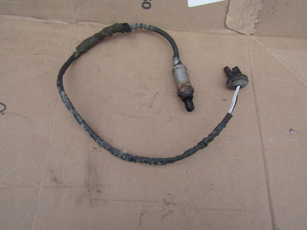 фото №1, 4 mercedes w124 2.0 2.3 2.6 3.0 датчик лямбда-зонд оригинал