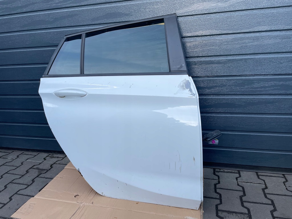 фото №1, Opel astra k kombi двері задні праве y40r