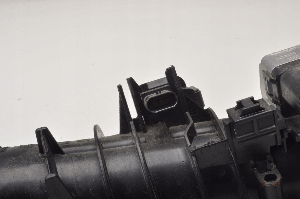 Bmw f10 f11 f20 f21 f30 f31 f32 2.0 d коллектор впускной  8513655 8570791 Доставка