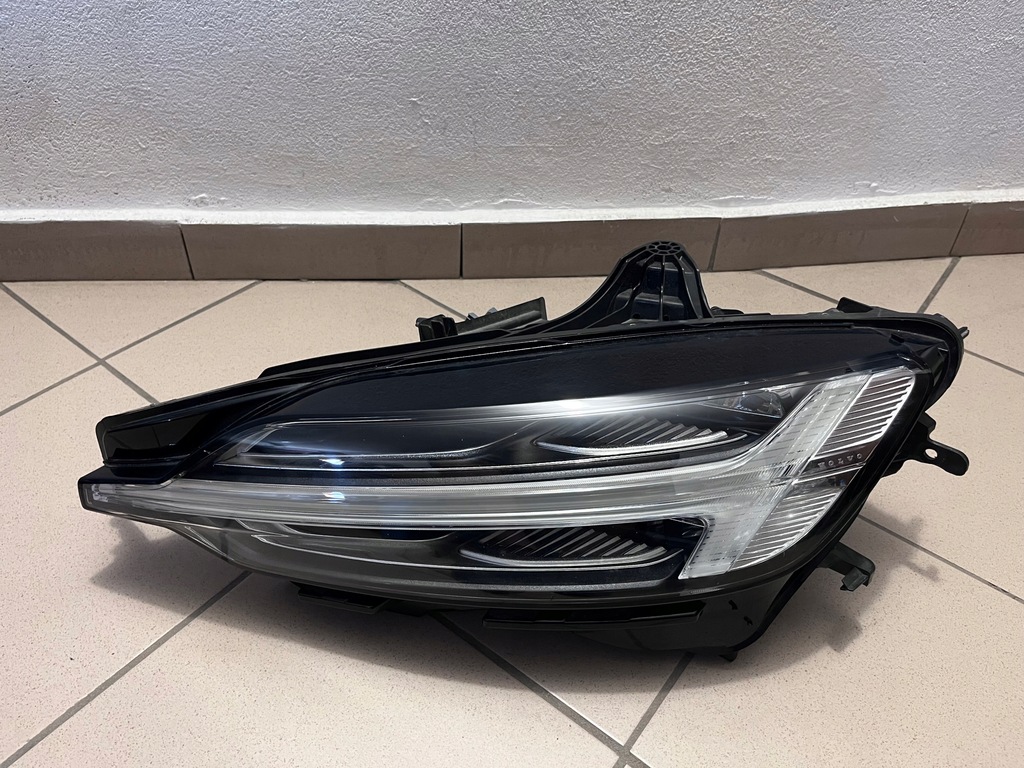 фото №1, Лампа передня перед ліва volvo v60 v-60 mid led