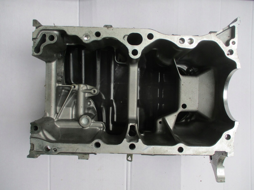 фото №1, Поддон масляная toyota rav4 v 20r 2.5i hybrid