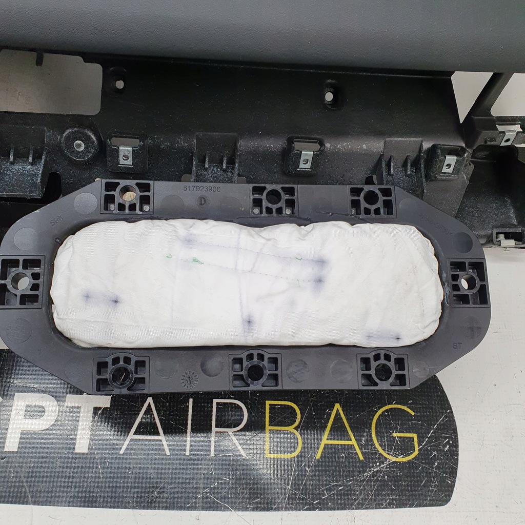 фото №8, Discovery sport приборная панель консоль подушки безопасности ремни подушка безопасности