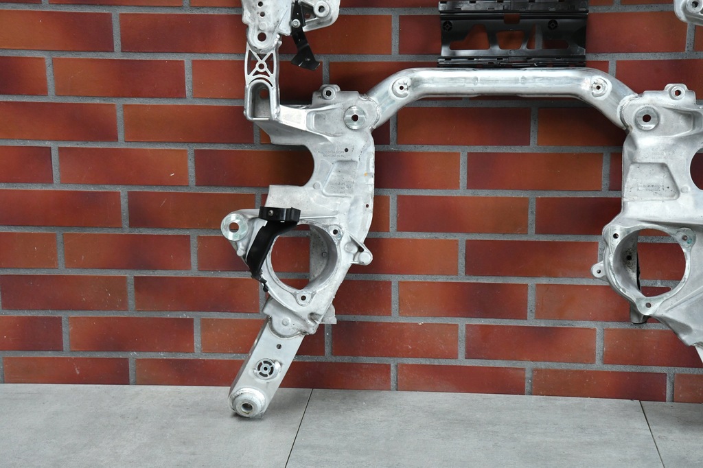 фото №5, Подрамник подрамник подрамник подрамник bmw 5 g30 7 g11 g12 8 g14 g15 g16 4x4 демонтаж