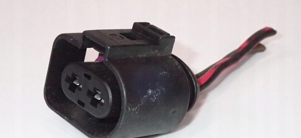 фото №1, Колодка штекер з'єднувач audi 1j0973752