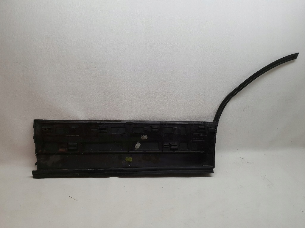 фото №6, Porsche cayenne 7p5 молдинг na двері правий задня