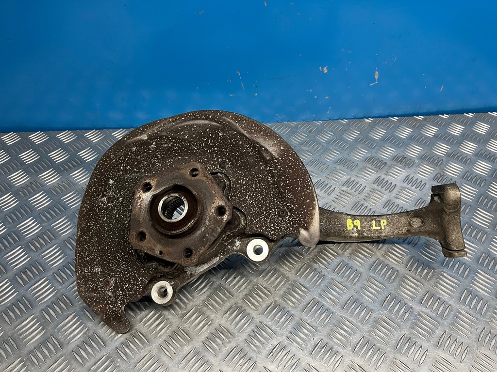 фото №1, Audi a4 b9 поворотный кулак левый перед левая передняя