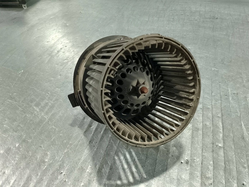 фото №3, Вентилятор обдув, воздуходувка renault clio iv t1029527h 1.5 dci