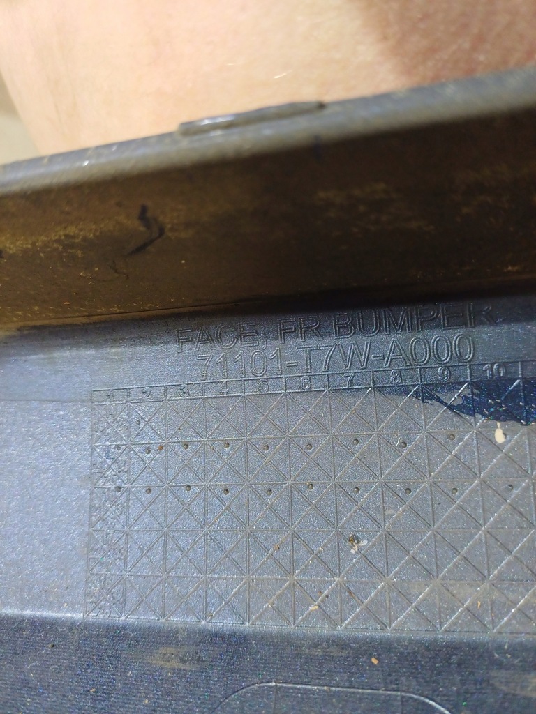 фото №15, Бампер перед honda hrv hr-v ii 2 15-18r. nr. 71101-t7w-a000