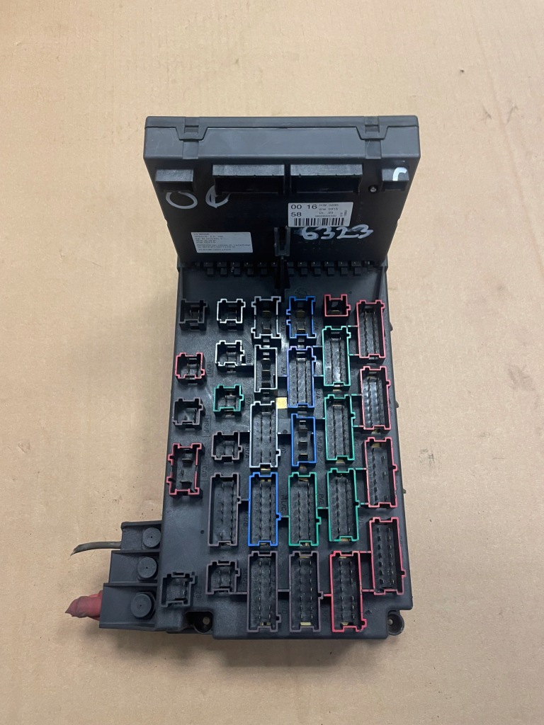 Купити Mercedes w163 коробка запобіжників 163545001