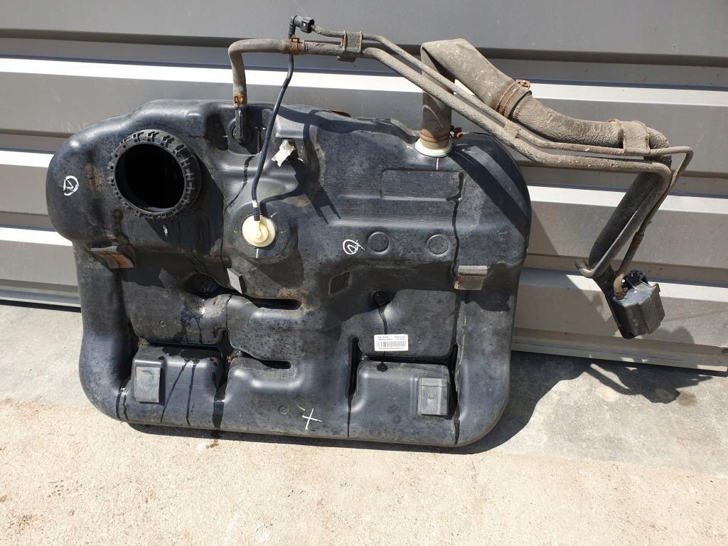 фото №1, Бак топлива дизель kia magentis ii 2.0 crdi