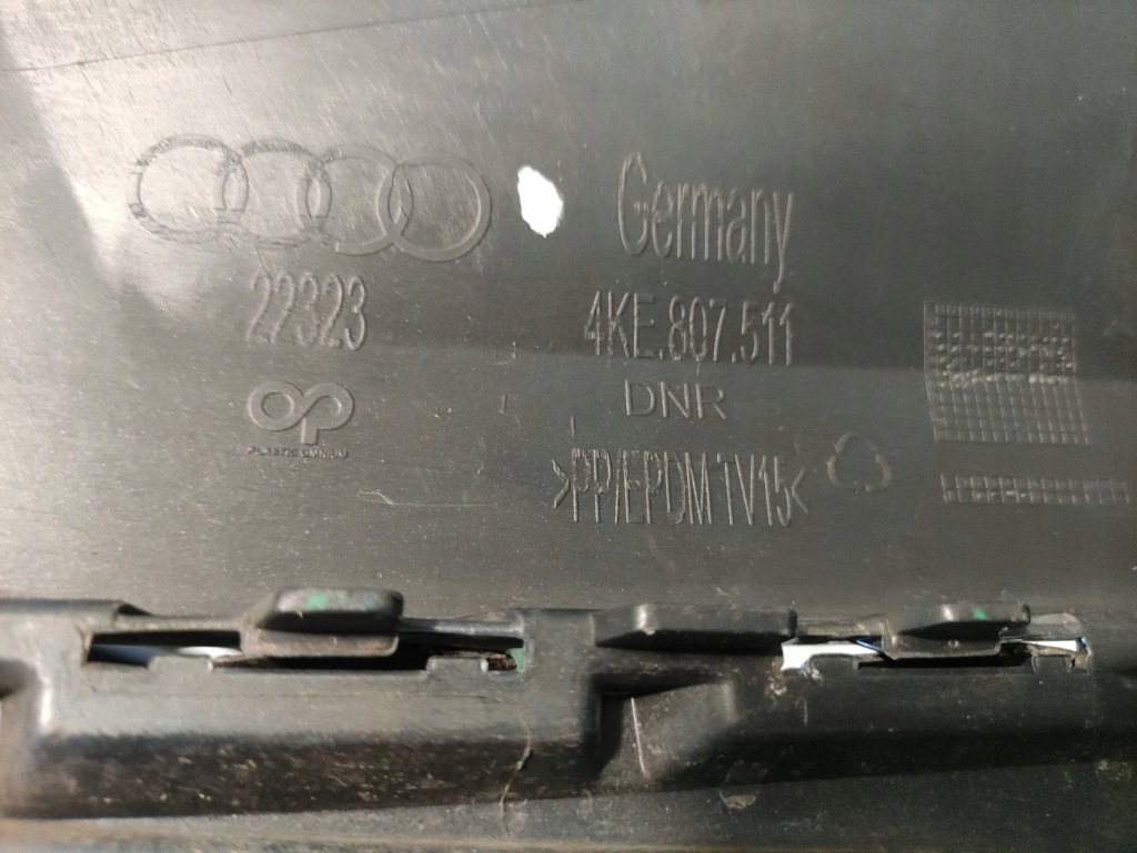 Audi e-tron бампер задняя 4ke807385 в Украине