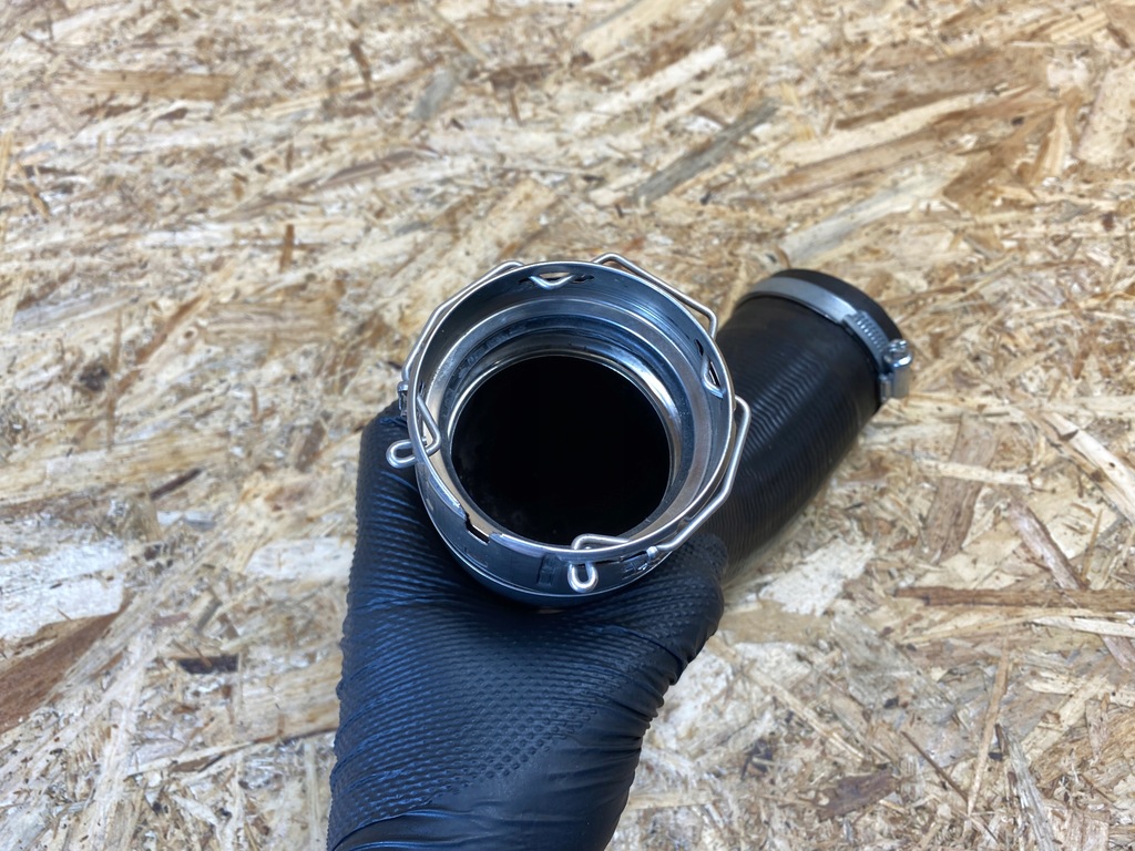 фото №10, Труба шланг wąż воздуха интеркулер volvo xc40 ii 32224398 2017-