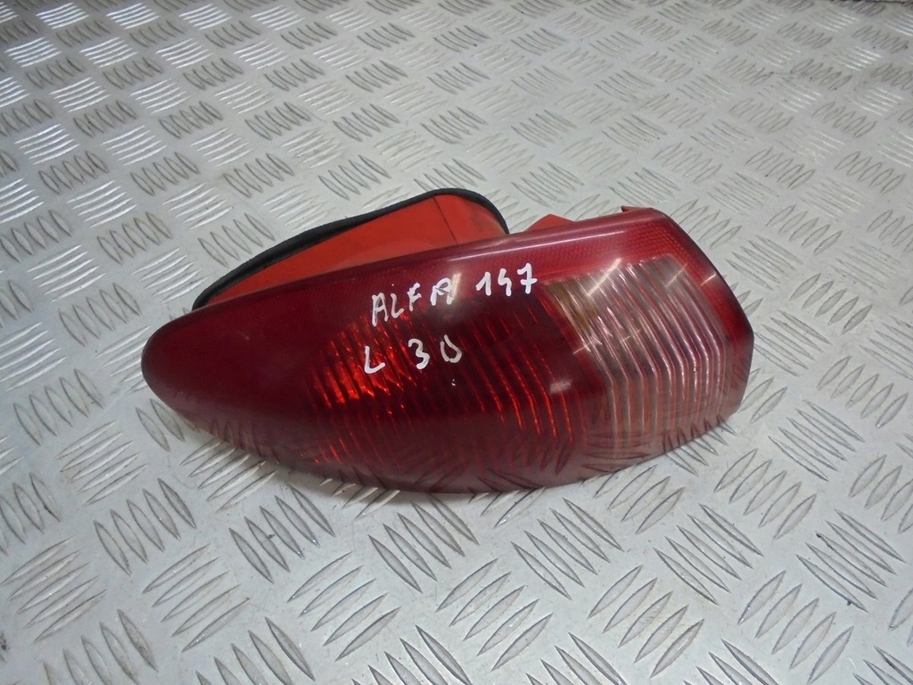 фото №1, Лампа ліва задня alfa romeo 147 3d