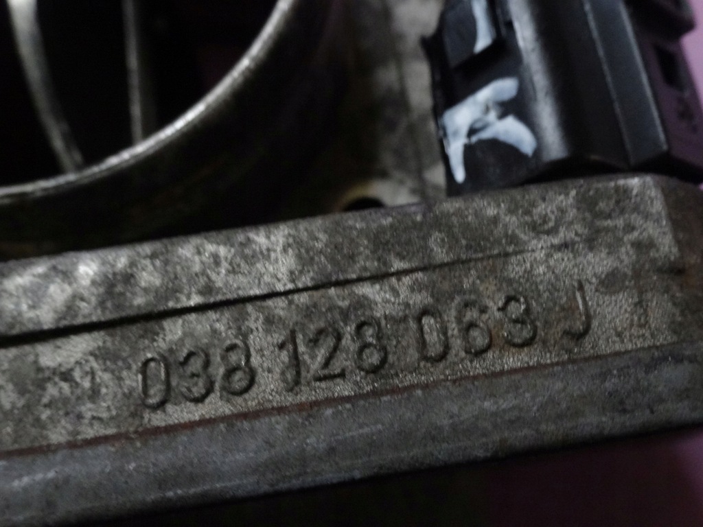 фото №8, Vw caddy 2.0 sdi 09r bst 70km 163tys 098128063j дроссельная заслонка