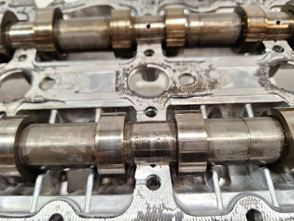 фото №5, Валы распределительного вала крышка 130c07155r renault master iii 2.3 dci 10-