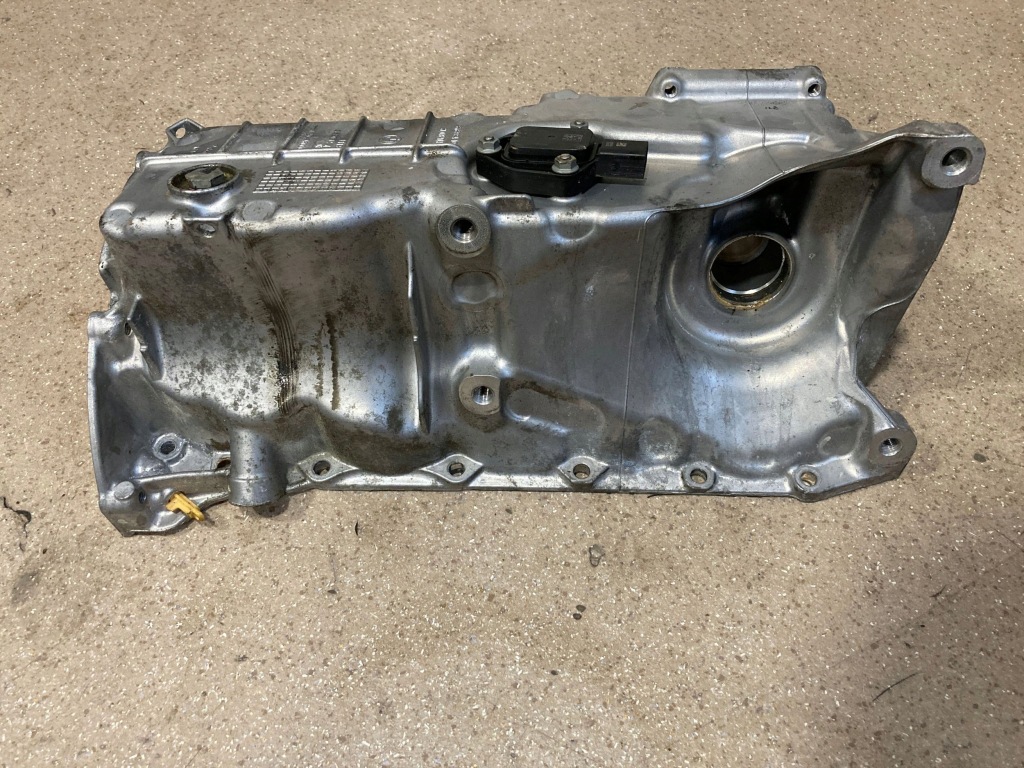 Поддон масляная bmw 3 g20 g21 8580124 с Разборки