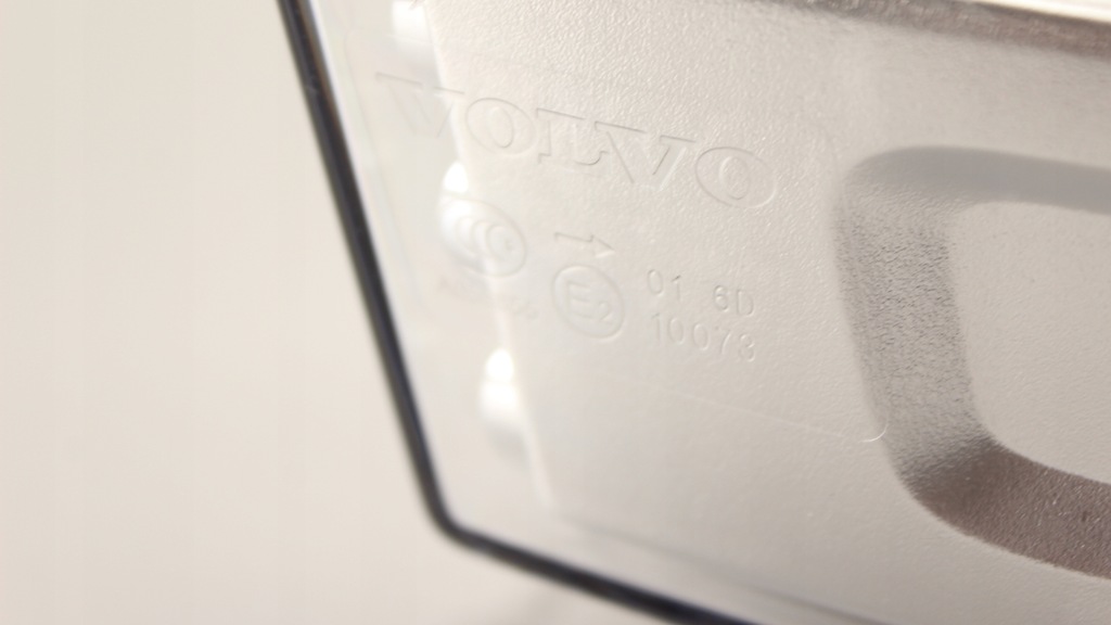 фото №9, Volvo fh14 fh4 - лампа права задня led 2012+