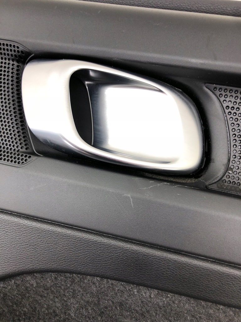 фото №9, Volvo xc40 правый обшивка задних дверь обивка 31407710