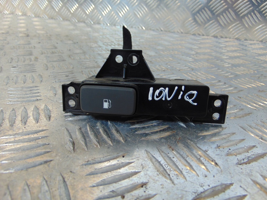 фото №1, Hyundai ioniq кнопка кришка заливної пального 16-