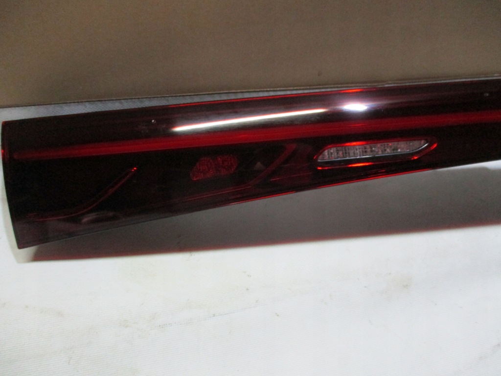 фото №13, Лампа задня середня mercedes eqs w 297 led