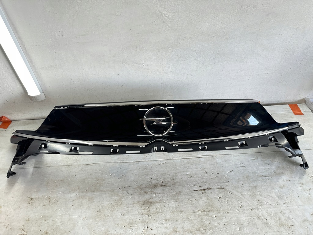 фото №1, Решётка радиатора решётка радиатора opel crossland x p17 lift 2020- 39172213
