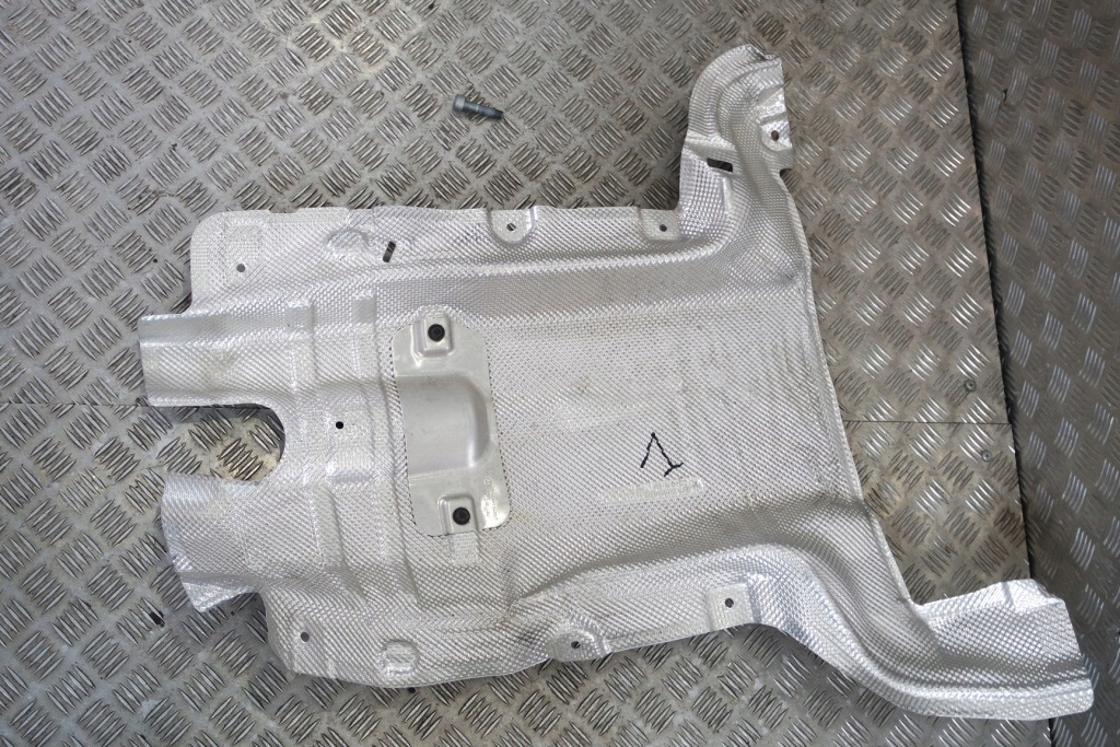 фото №1, Защита тепловая mercedes glc w253 a2536800000